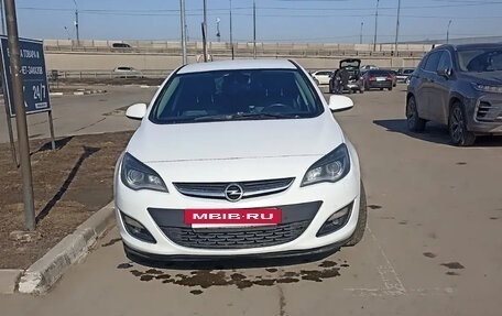 Opel Astra J, 2014 год, 615 000 рублей, 2 фотография