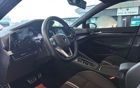 Volkswagen Golf VIII, 2022 год, 1 900 000 рублей, 5 фотография