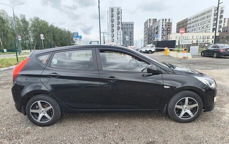 Hyundai Solaris II рестайлинг, 2014 год, 600 000 рублей, 3 фотография