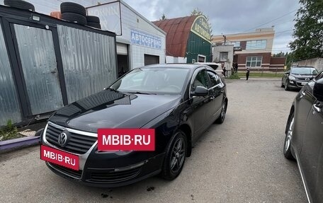 Volkswagen Passat B6, 2006 год, 650 000 рублей, 3 фотография