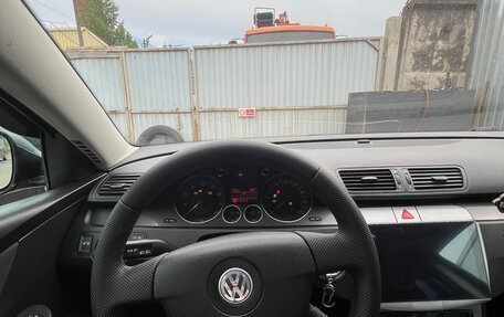 Volkswagen Passat B6, 2006 год, 650 000 рублей, 10 фотография
