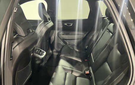 Volvo XC60 II, 2025 год, 6 997 000 рублей, 16 фотография