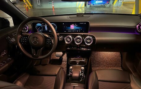 Mercedes-Benz A-Класс, 2020 год, 3 500 000 рублей, 9 фотография
