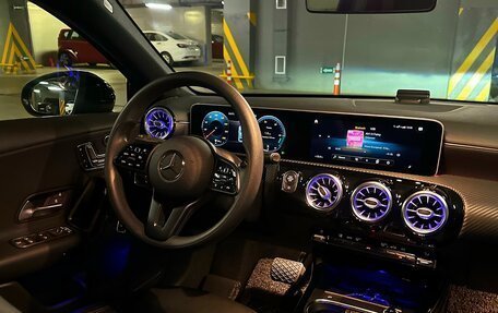 Mercedes-Benz A-Класс, 2020 год, 3 500 000 рублей, 11 фотография