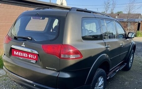 Mitsubishi Pajero Sport II рестайлинг, 2013 год, 1 428 000 рублей, 4 фотография
