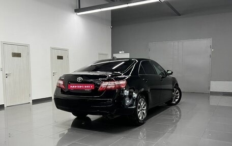 Toyota Camry, 2011 год, 1 095 000 рублей, 2 фотография