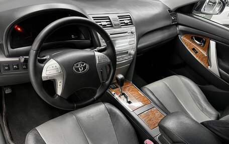 Toyota Camry, 2011 год, 1 095 000 рублей, 8 фотография