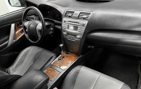 Toyota Camry, 2011 год, 1 095 000 рублей, 13 фотография