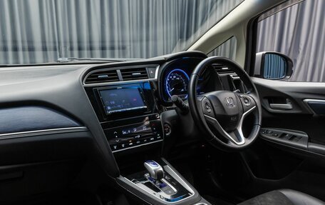 Honda Shuttle II, 2016 год, 1 190 000 рублей, 11 фотография