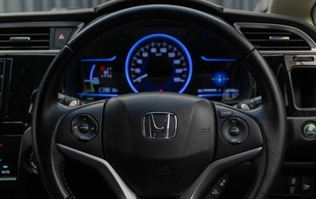 Honda Shuttle II, 2016 год, 1 190 000 рублей, 20 фотография