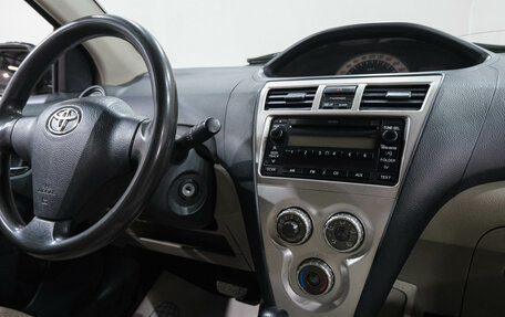 Toyota Yaris III рестайлинг, 2007 год, 599 000 рублей, 21 фотография