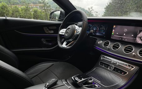 Mercedes-Benz E-Класс, 2018 год, 3 200 000 рублей, 7 фотография