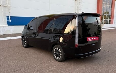Hyundai Staria, 2025 год, 6 800 рублей, 2 фотография