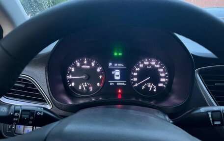 Hyundai Solaris II рестайлинг, 2017 год, 757 000 рублей, 4 фотография