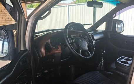 Hyundai Starex I рестайлинг, 2003 год, 900 000 рублей, 16 фотография