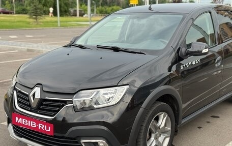 Renault Logan II, 2019 год, 750 000 рублей, 6 фотография