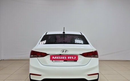 Hyundai Solaris II рестайлинг, 2017 год, 995 000 рублей, 6 фотография