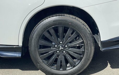 Mitsubishi Outlander III рестайлинг 3, 2022 год, 3 219 000 рублей, 12 фотография