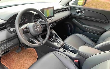 Honda Vezel, 2023 год, 1 700 000 рублей, 6 фотография