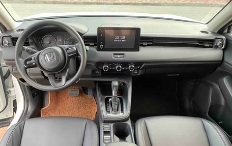 Honda Vezel, 2023 год, 1 700 000 рублей, 7 фотография