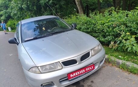 Mitsubishi Carisma I, 1998 год, 250 000 рублей, 1 фотография