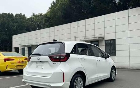Honda Fit, 2022 год, 990 000 рублей, 8 фотография