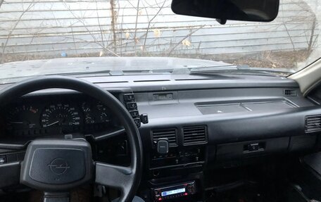 Opel Frontera A, 1995 год, 400 000 рублей, 6 фотография