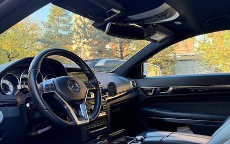 Mercedes-Benz E-Класс, 2013 год, 2 650 000 рублей, 19 фотография