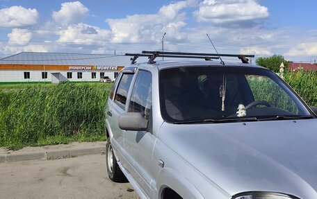 Chevrolet Niva I рестайлинг, 2004 год, 300 000 рублей, 3 фотография