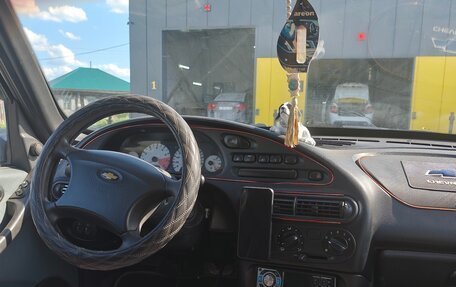 Chevrolet Niva I рестайлинг, 2004 год, 300 000 рублей, 10 фотография