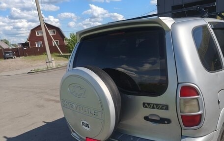 Chevrolet Niva I рестайлинг, 2004 год, 300 000 рублей, 4 фотография