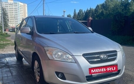 KIA cee'd I рестайлинг, 2007 год, 585 000 рублей, 2 фотография