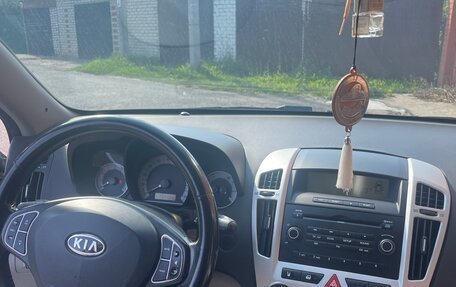 KIA cee'd I рестайлинг, 2007 год, 585 000 рублей, 18 фотография