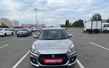 Suzuki Swift V, 2022 год, 1 650 000 рублей, 2 фотография
