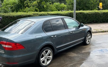 Skoda Superb III рестайлинг, 2014 год, 1 000 000 рублей, 20 фотография