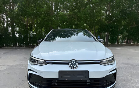 Volkswagen Golf VIII, 2023 год, 2 010 111 рублей, 3 фотография