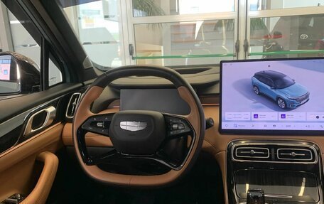 Geely Atlas, 2025 год, 2 600 000 рублей, 8 фотография