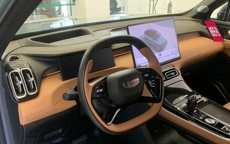 Geely Atlas, 2025 год, 2 600 000 рублей, 13 фотография