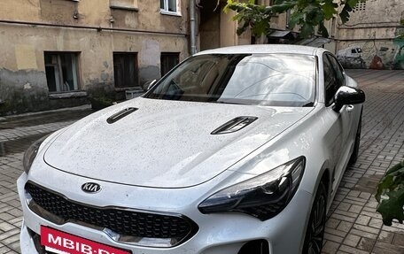 KIA Stinger I, 2019 год, 2 250 000 рублей, 2 фотография