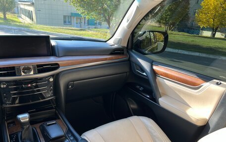 Lexus LX III, 2016 год, 6 350 000 рублей, 23 фотография