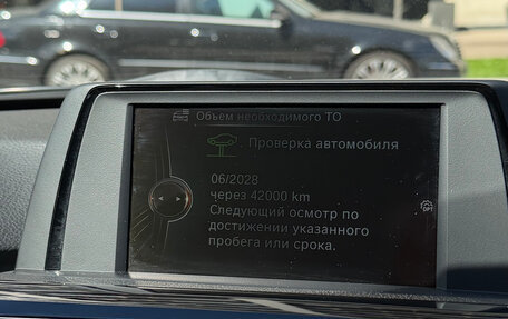BMW 3 серия, 2017 год, 1 900 000 рублей, 12 фотография