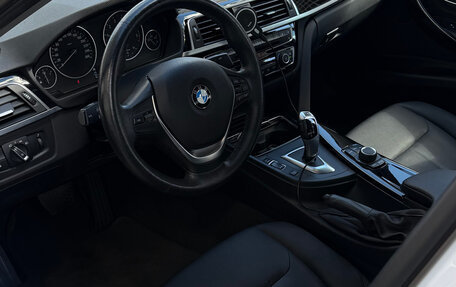 BMW 3 серия, 2017 год, 1 900 000 рублей, 7 фотография