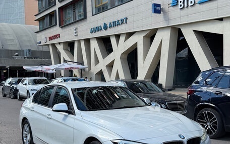 BMW 3 серия, 2017 год, 1 900 000 рублей, 4 фотография