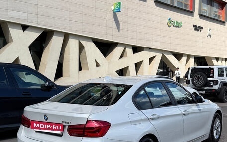 BMW 3 серия, 2017 год, 1 900 000 рублей, 5 фотография