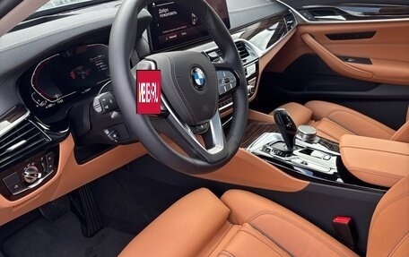 BMW 5 серия, 2023 год, 5 690 000 рублей, 11 фотография