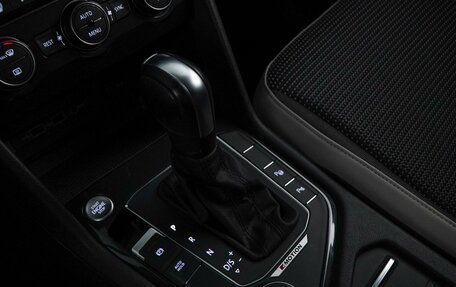 Volkswagen Tiguan II, 2020 год, 3 299 077 рублей, 16 фотография