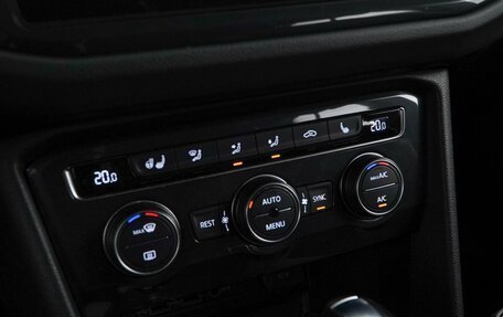 Volkswagen Tiguan II, 2020 год, 3 299 077 рублей, 17 фотография
