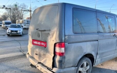 Volkswagen Multivan T5, 2006 год, 900 000 рублей, 3 фотография