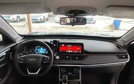 Chery Tiggo 8 I, 2024 год, 1 750 000 рублей, 3 фотография