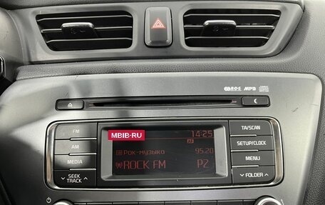 KIA Rio III рестайлинг, 2015 год, 894 000 рублей, 11 фотография